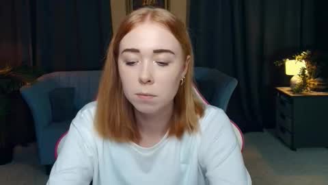 Nelli online show from December 2, 2025, 7:42 pm