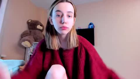 nelly_yy online show from January 30, 2025, 11:01 am
