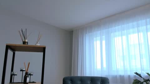 Snapshot of nenahalter chatting on February 15, 2026, 7:51 am Leone online show from February 15, 2026, 7:51 am