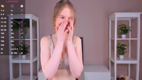 Snapshot of nenahalter chatting on March 24, 2026, 10:09 am Leone online show from March 24, 2026, 10:09 am