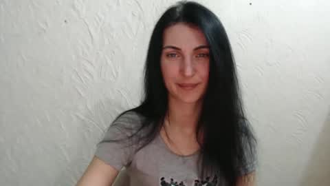 Nensy online show from February 26, 2025, 2:36 pm