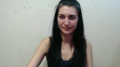 Nensy online show from March 11, 2025, 3:23 pm