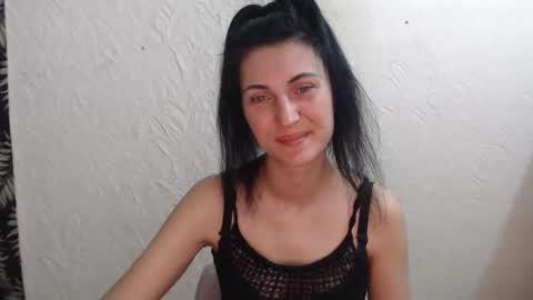 Nensy online show from April 25, 2026, 7:22 pm