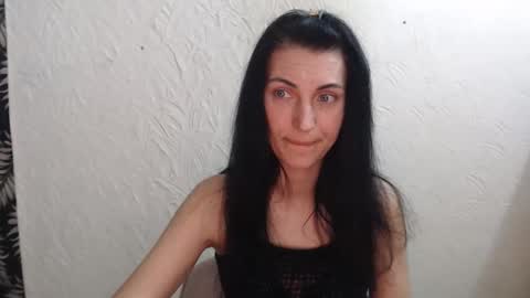 Nensy online show from May 1, 2026, 7:51 pm