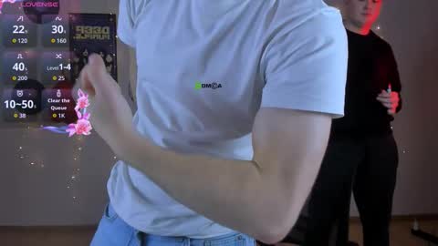 neo_raze_ online show from February 19, 2026, 8:16 pm