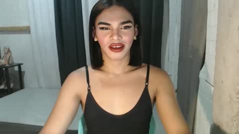 Snapshot of neomi_hardcock chatting on October 14, 2025, 6:36 am neomi online show from October 14, 2025, 6:36 am