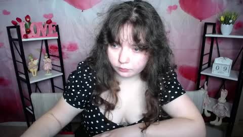 NeonilaLisova online show from April 9, 2026, 6:13 am