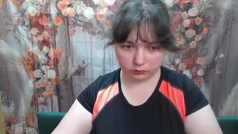 NeonilaLisova online show from May 12, 2026, 11:07 am