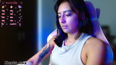 Snapshot of neptu_noxx chatting on March 11, 2026, 11:44 pm Neptu noxx online show from March 11, 2026, 11:44 pm