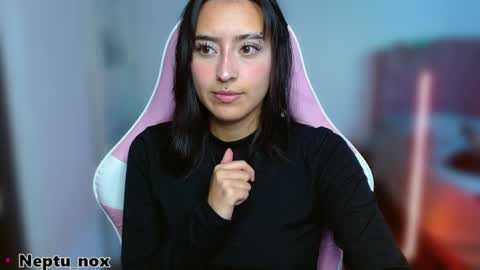 Snapshot of neptu_noxx chatting on March 25, 2026, 8:48 pm Neptu noxx online show from March 25, 2026, 8:48 pm