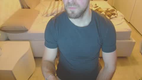 Nerchia89 online show from November 25, 2025, 6:52 pm