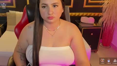 N E R E A online show from December 14, 2025, 3:56 am