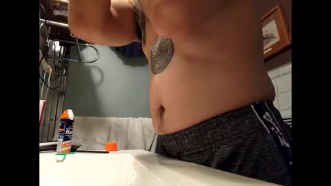 Snapshot of nerfylil2 chatting on February 17, 2025, 5:25 am Nerfylil online show from February 17, 2025, 5:25 am