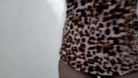 Snapshot of nerii11i chatting on May 4, 2026, 7:48 am Crystal New online show from May 4, 2026, 7:48 am