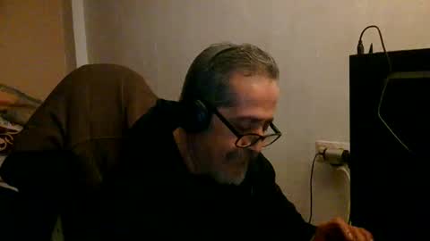 neron401 online show from February 9, 2026, 9:19 pm