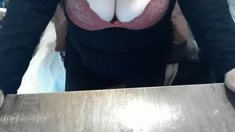 neslihan online show from February 18, 2025, 8:47 pm