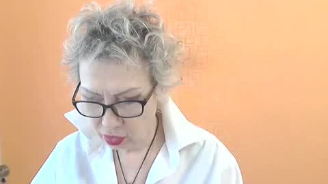 NessyJenixs online show from March 15, 2026, 9:37 am