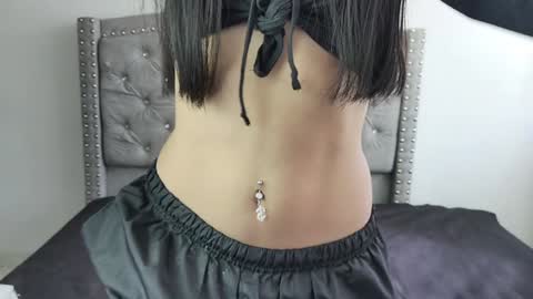 nesuko_kamado online show from January 21, 2025, 3:10 pm