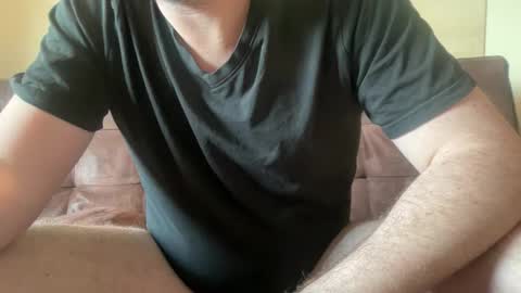 Snapshot of neu242gierig chatting on March 10, 2026, 9:36 am Neu242Gierig online show from March 10, 2026, 9:36 am