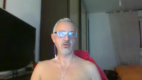 nevenerabis online show from February 4, 2025, 7:11 pm