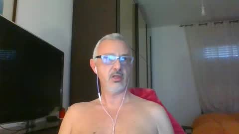 nevenerabis online show from February 10, 2025, 1:22 pm