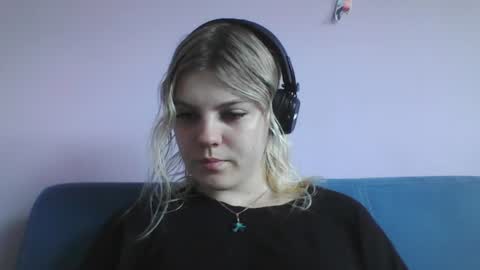 Snapshot of never_enoughh chatting on July 1, 2026, 6:26 am never_enoughh online show from July 1, 2026, 6:26 am