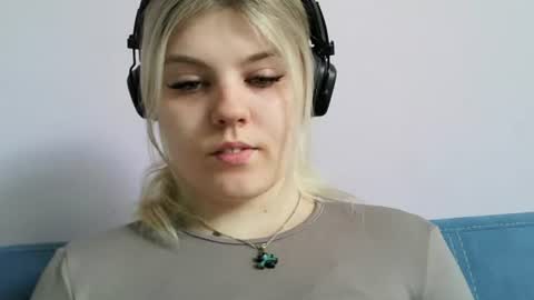 Snapshot of never_enoughh chatting on July 6, 2026, 6:10 am never_enoughh online show from July 6, 2026, 6:10 am