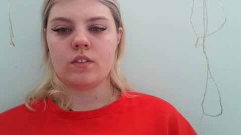 Snapshot of never_enoughh chatting on July 7, 2026, 6:05 am never_enoughh online show from July 7, 2026, 6:05 am