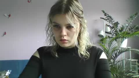 Snapshot of never_enoughh chatting on July 9, 2026, 7:34 am never_enoughh online show from July 9, 2026, 7:34 am
