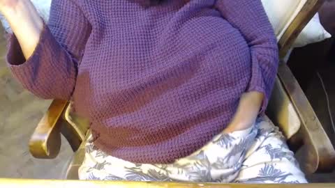 Lilly  online show from December 15, 2024, 5:45 am
