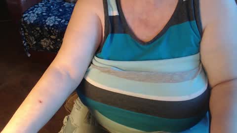 Lilly  online show from January 4, 2025, 2:04 pm