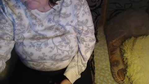 Lilly  online show from April 27, 2026, 3:04 am