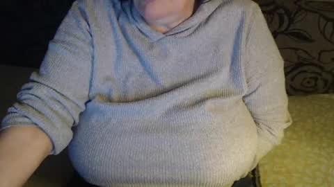 Lilly  online show from May 11, 2026, 1:22 am