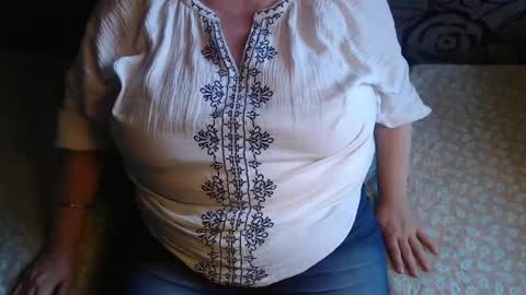 Lilly  online show from May 18, 2026, 4:13 pm