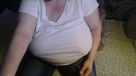 Lilly  online show from May 20, 2026, 3:13 am