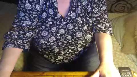 Lilly  online show from May 25, 2026, 2:28 am