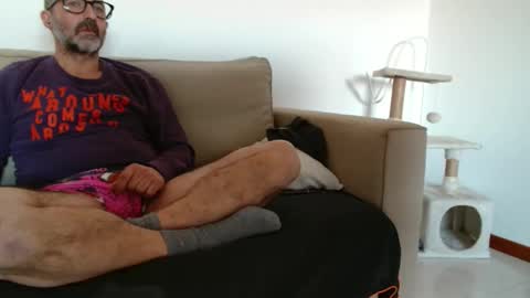 simi online show from December 21, 2025, 9:38 am