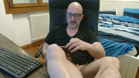 Snapshot of new_simi_74 chatting on April 5, 2026, 7:00 pm simi online show from April 5, 2026, 7:00 pm