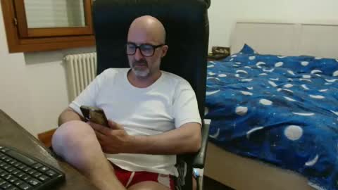 Snapshot of new_simi_74 chatting on April 21, 2026, 5:50 pm simi online show from April 21, 2026, 5:50 pm
