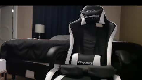 Snapshot of new_york_guy518 chatting on October 29, 2025, 12:02 am Jordan   online show from October 29, 2025, 12:02 am