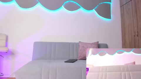 ximena online show from November 25, 2025, 6:19 pm