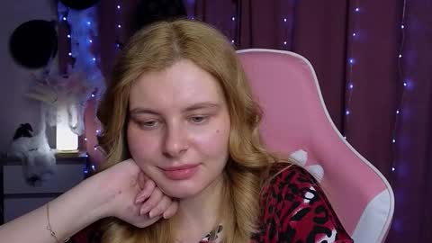 newdayo online show from October 31, 2025, 6:53 pm