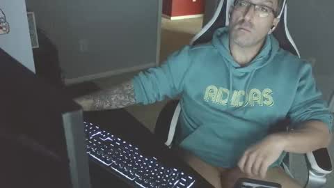 newevo online show from October 27, 2025, 6:23 pm