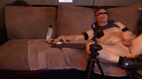 Snapshot of newfun11 chatting on March 25, 2026, 8:37 pm newfun11 online show from March 25, 2026, 8:37 pm