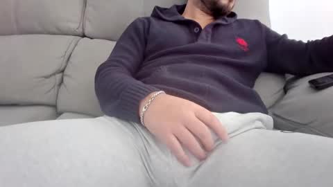 Snapshot of newhotguy92 chatting on March 7, 2026, 12:02 pm Joh online show from March 7, 2026, 12:02 pm