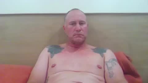 amandandhisgirl online show from November 9, 2025, 1:37 am