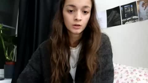 Snapshot of newproject_ chatting on November 17, 2025, 6:24 pm Nova online show from November 17, 2025, 6:24 pm