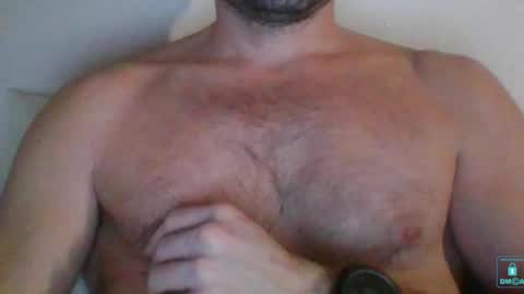 Snapshot of newtyguy90 chatting on December 27, 2024, 3:48 pm newtyguy90 online show from December 27, 2024, 3:48 pm