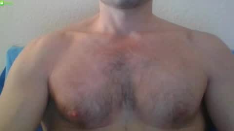 Snapshot of newtyguy90 chatting on February 12, 2026, 9:04 am newtyguy90 online show from February 12, 2026, 9:04 am