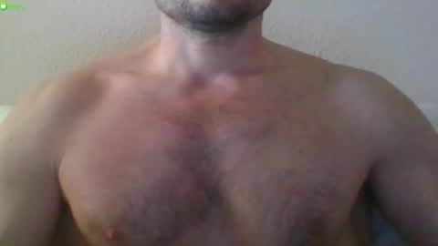 Snapshot of newtyguy90 chatting on February 24, 2026, 9:40 am newtyguy90 online show from February 24, 2026, 9:40 am